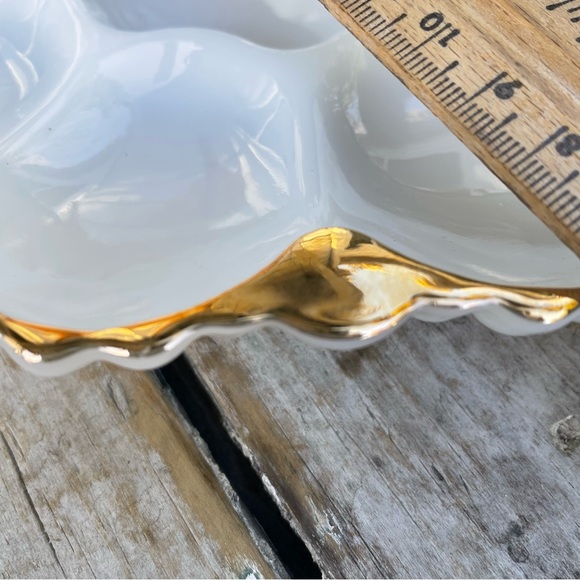 Deviled egg platter white gold trim vintage serving tray - Picture 2 of 6